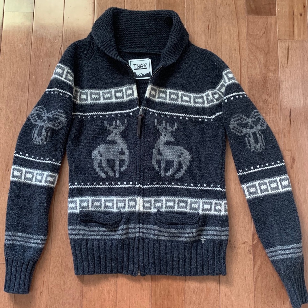 Aritzia Lambswool Sweater